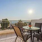 H&O Sea & Sun Apartment