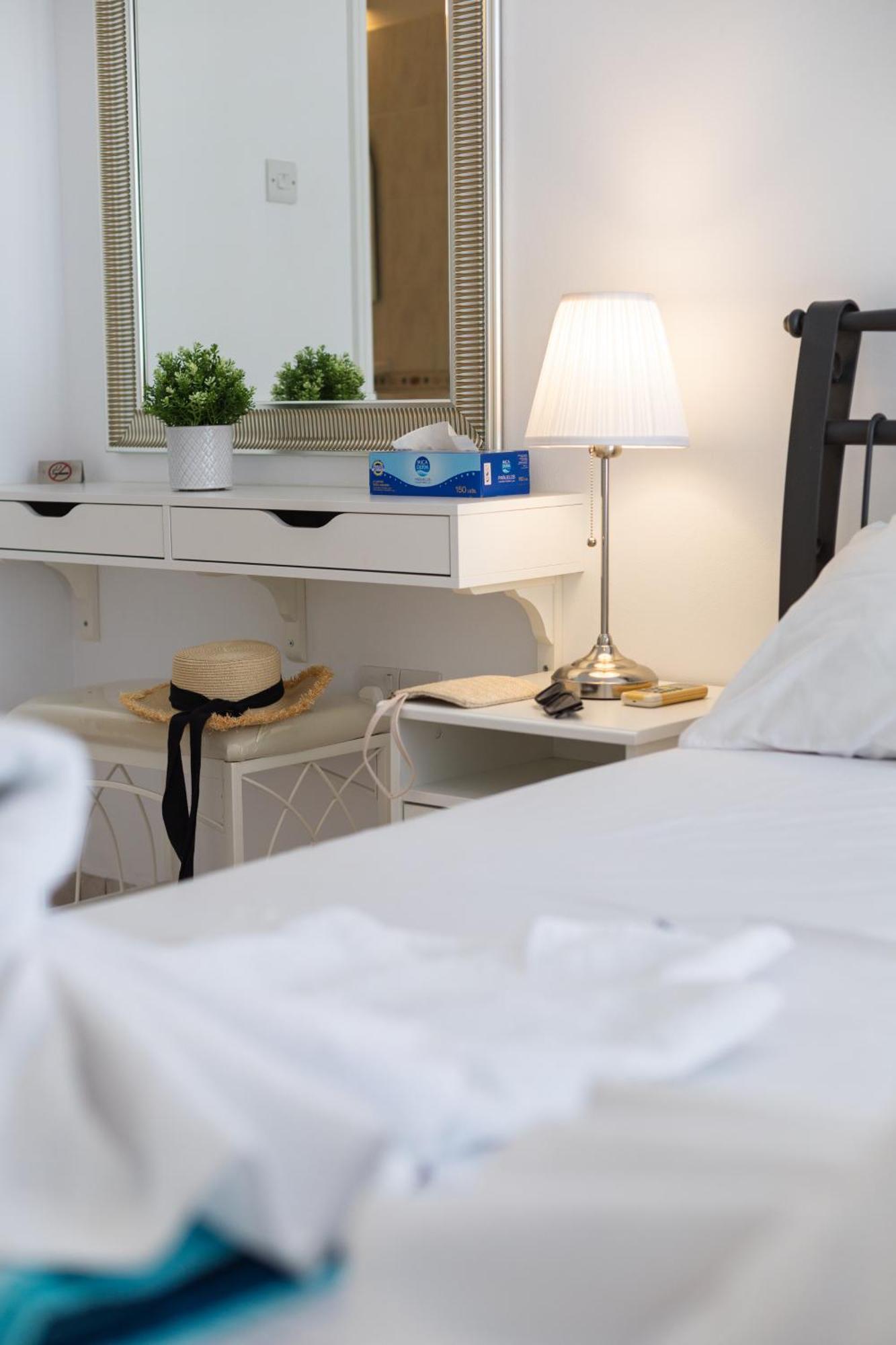 Apartment H&o Sea & Sun Paphos